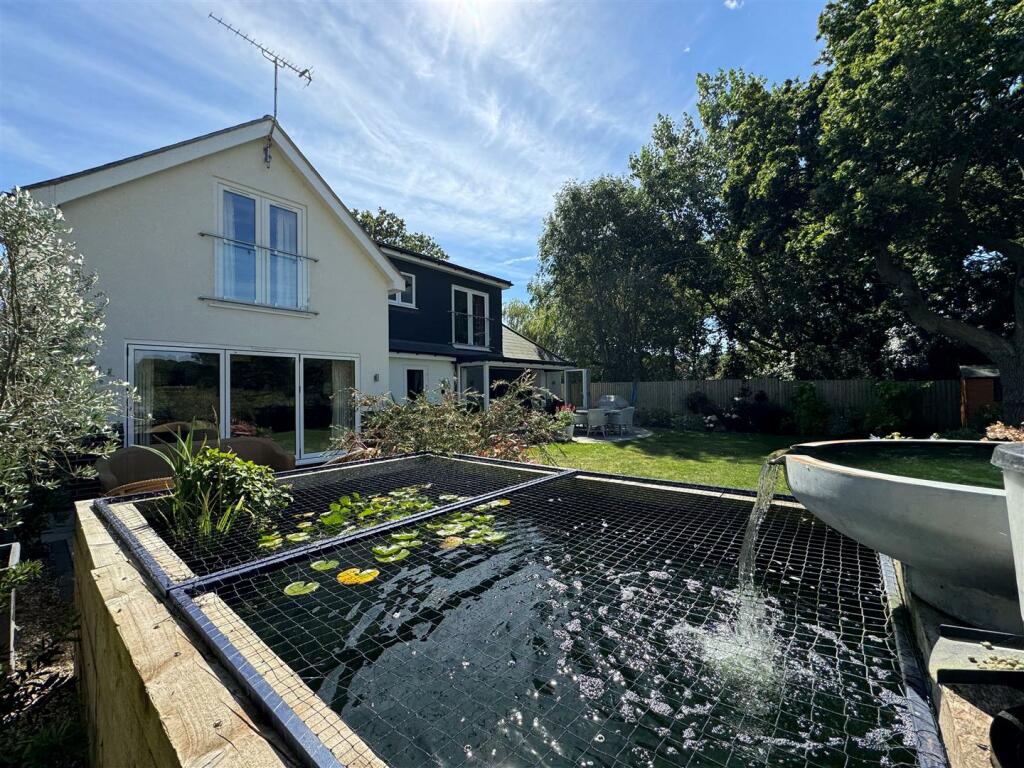 Additional image 36 of Oaklands Stoney Hills, Burnham-On-Crouch