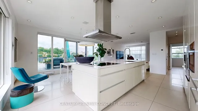 Additional image 8 of 1 Watergarden Way Unit 501