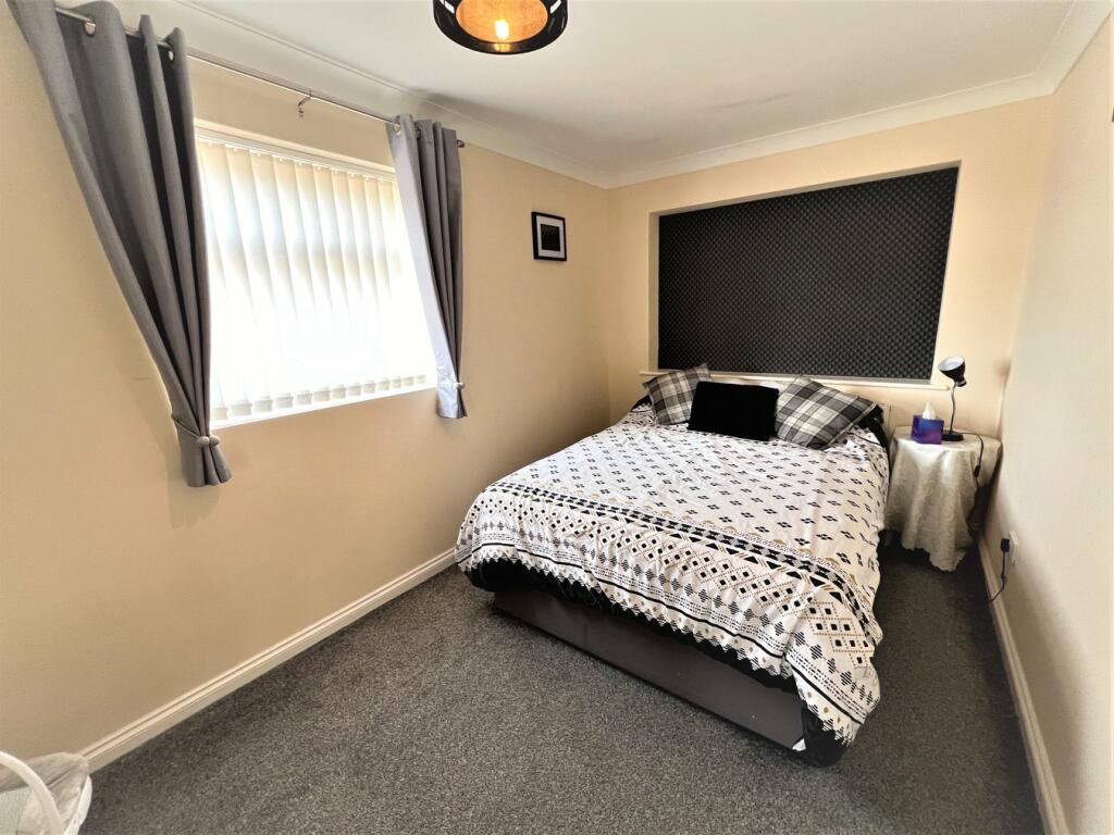 Additional image 14 of Brian Bishop Close, WALTON ON THE NAZE, CO14