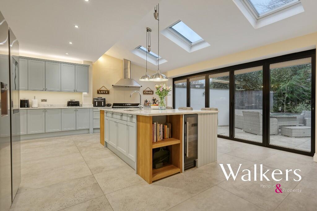 Additional image 5 of West Park Crescent, Billericay