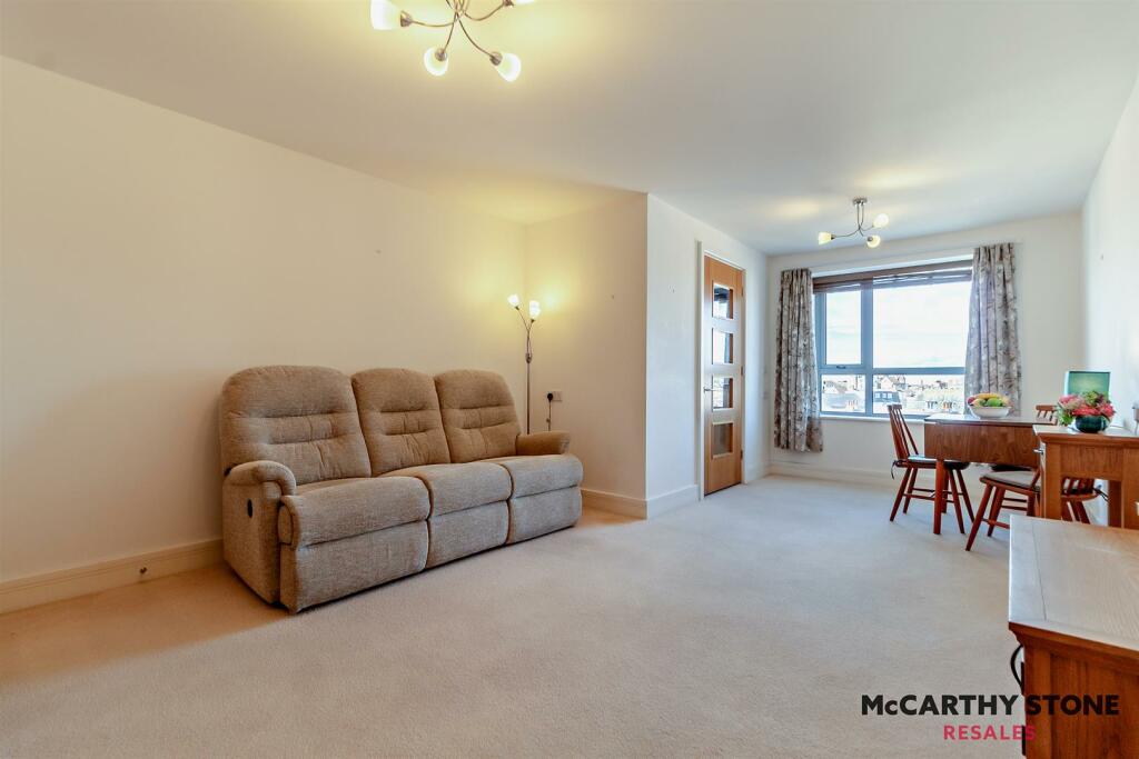 Additional image 23 of Kingsman Court, Carnarvon Road, Clacton-On-Sea, Essex, CO15 6EE