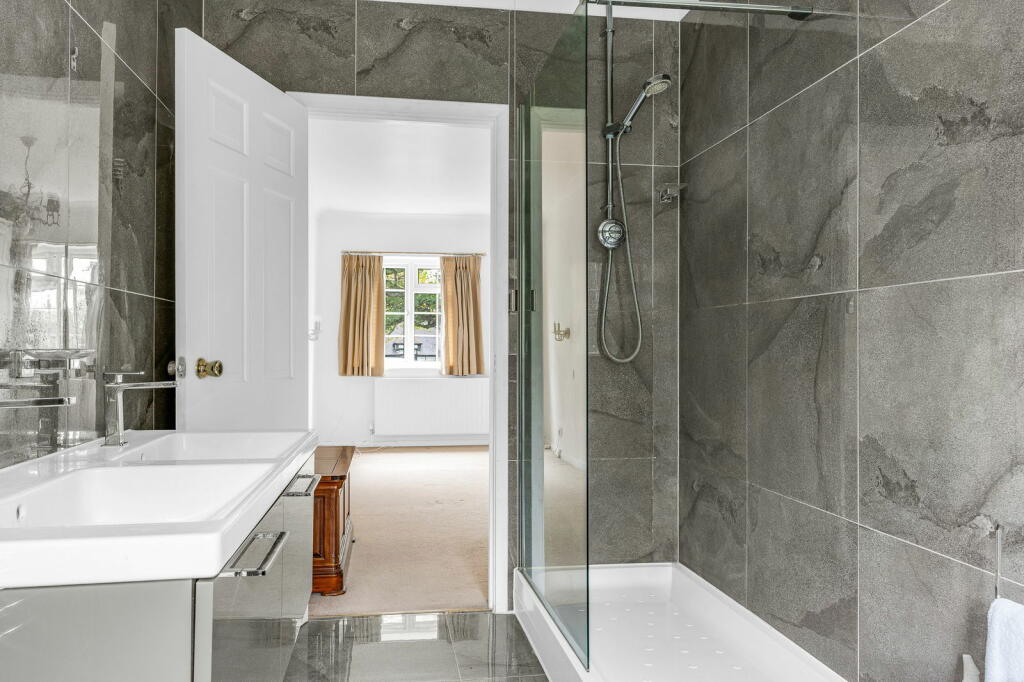 Additional image 22 of Ridgeway, Hutton, Brentwood, CM13 2LJ