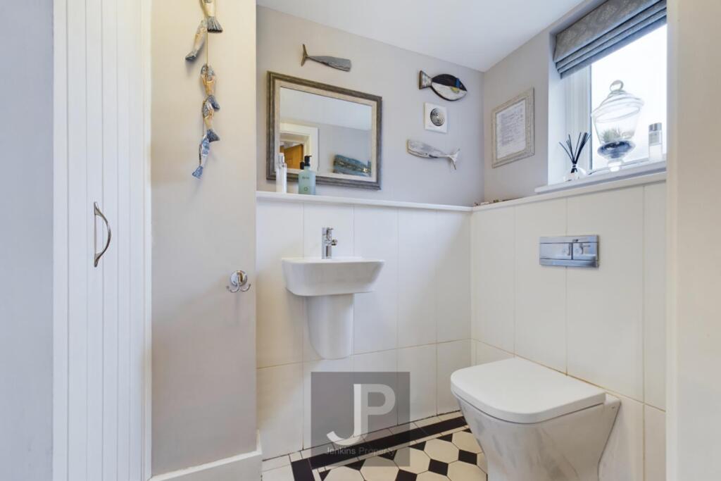 Additional image 11 of Kensington Way, Brentwood