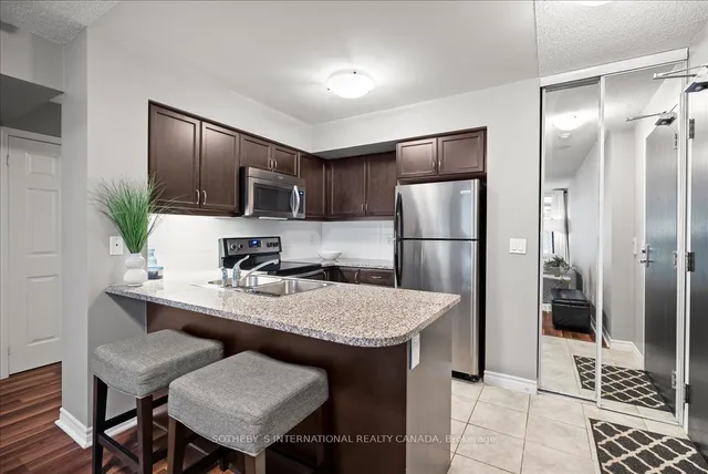 Additional image 8 of 19 Grand Trunk Cres Unit 707