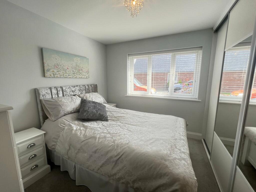 Additional image 25 of Farm Close, KIRBY CROSS, Frinton on Sea, CO13