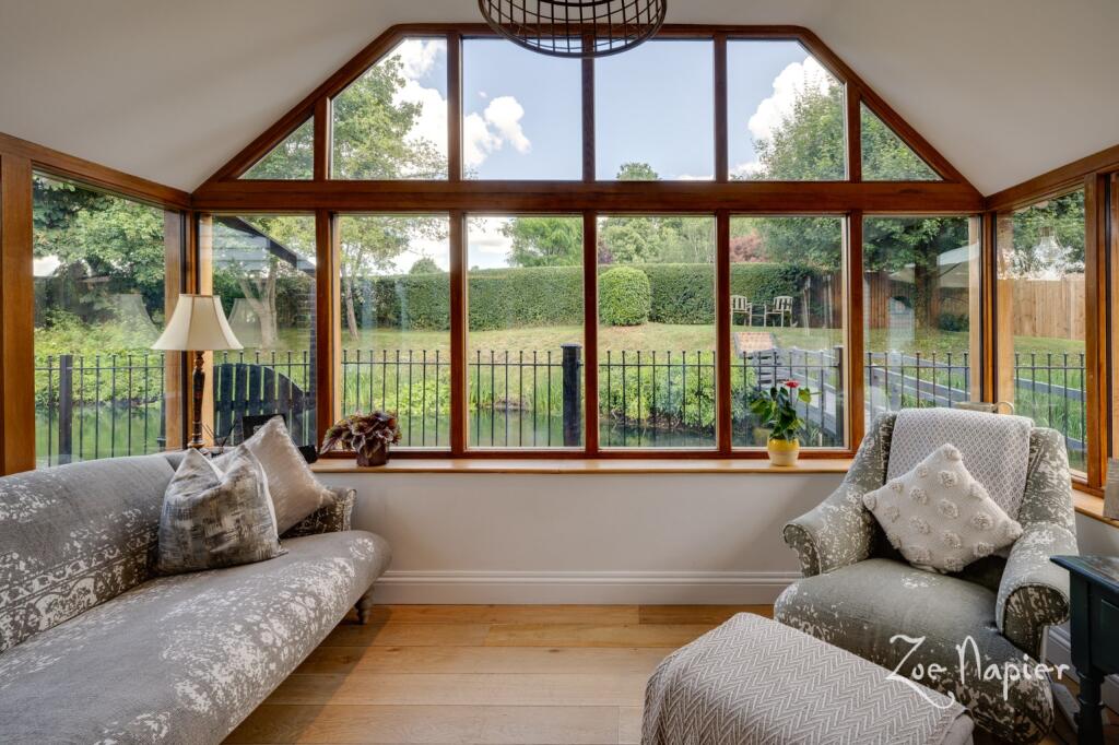 Additional image 34 of Bocking