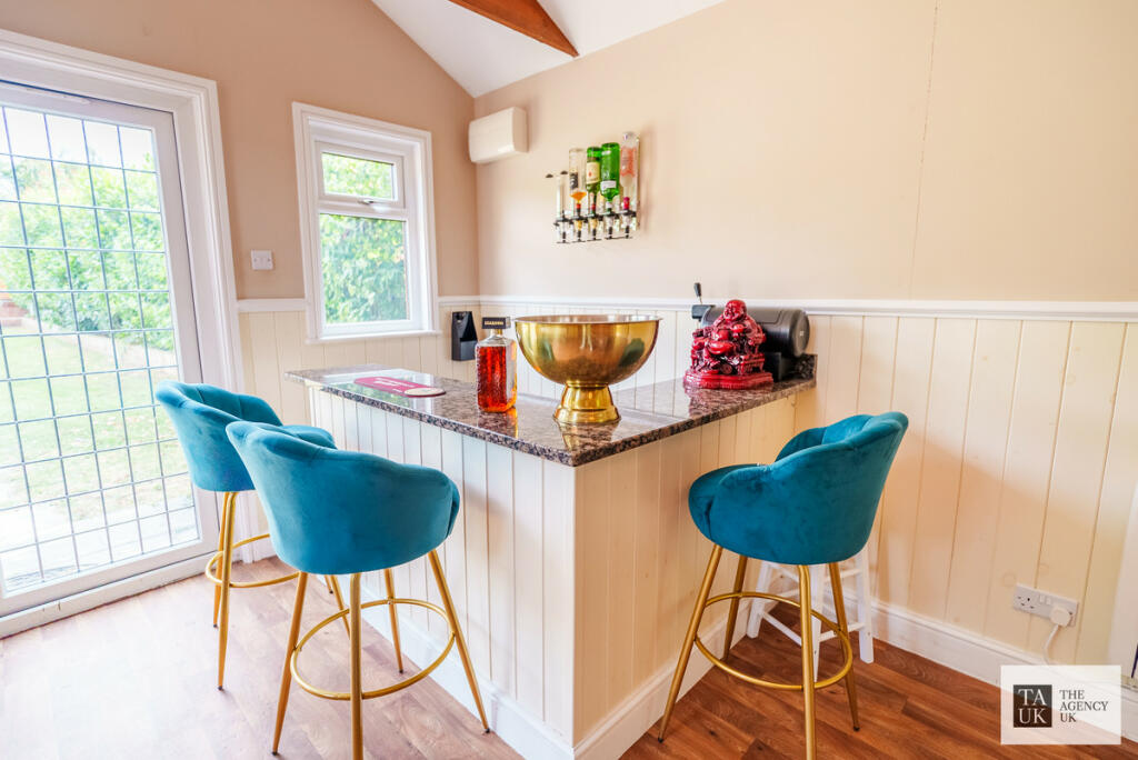 Additional image 15 of Nags Head Lane, Brentwood, CM14