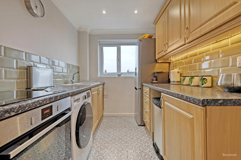 Additional image 8 of Salesbury Drive, Billericay, CM11