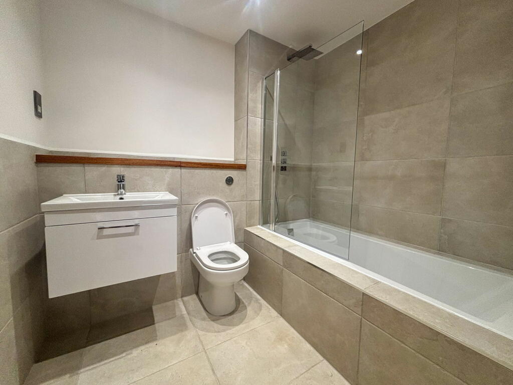 Additional image 13 of The Sheas, 41 Shenfield Road