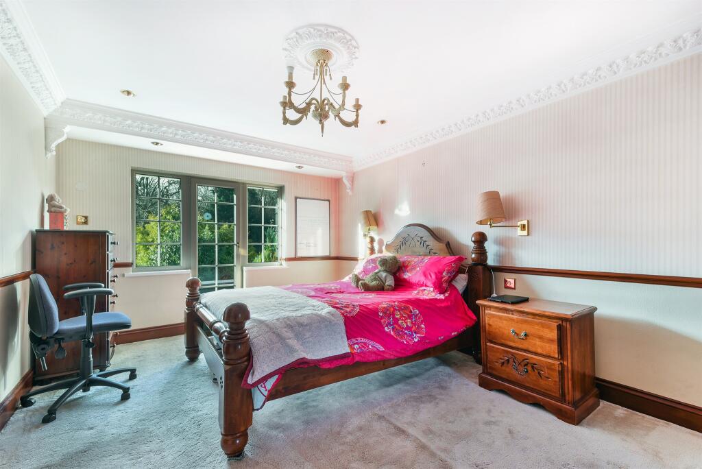 Additional image 11 of Farley Road, South Croydon