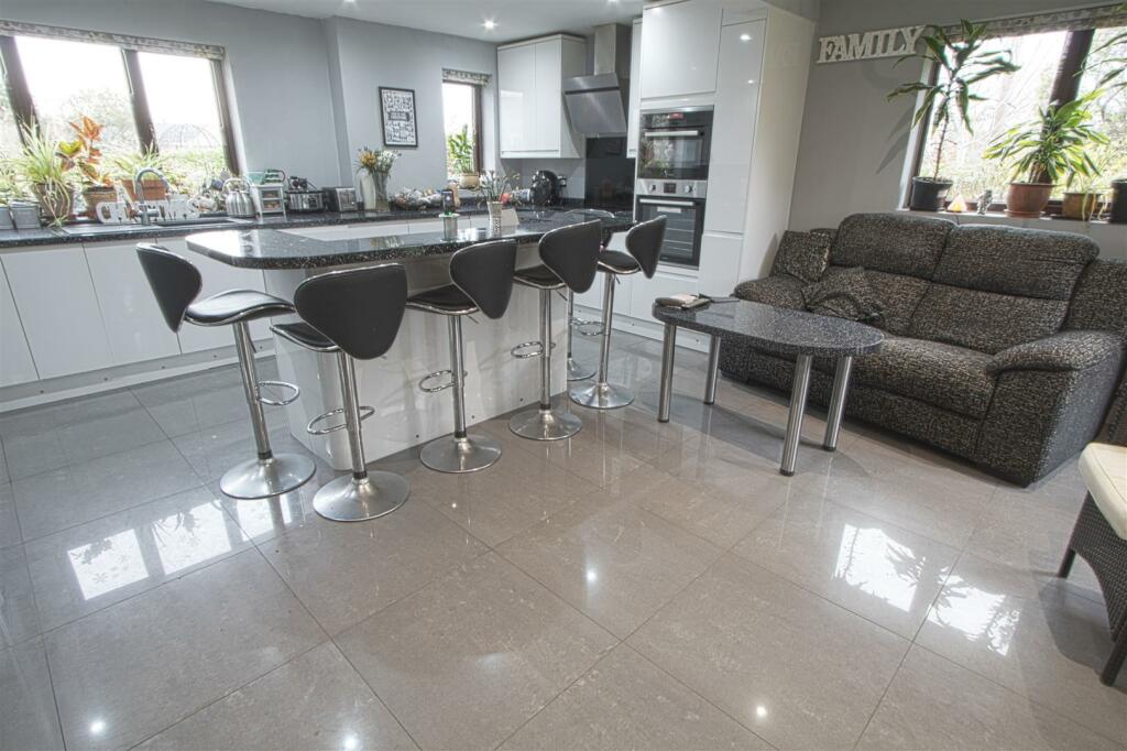 Additional image 8 of Church Road, Ramsden Bellhouse, Billericay