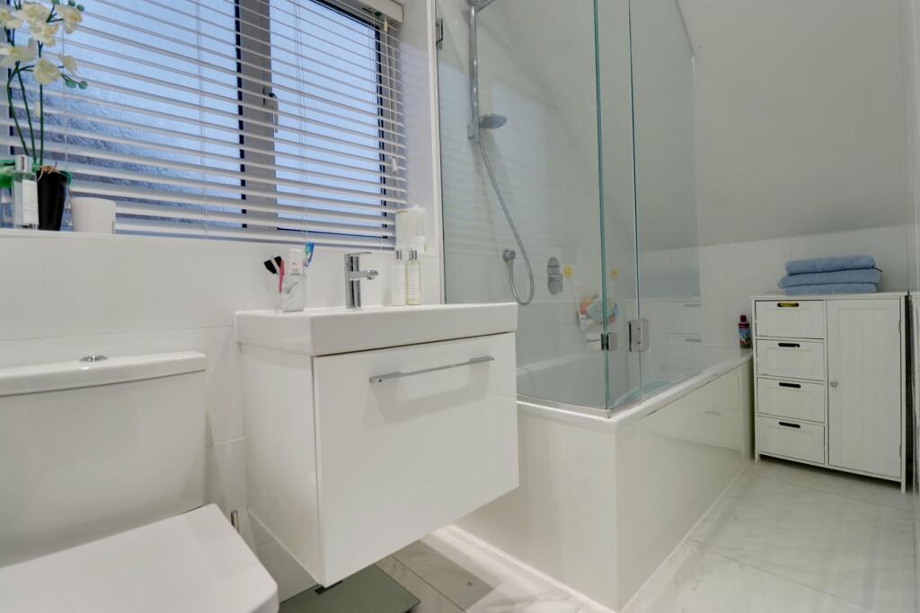 Additional image 13 of Dukes Orchard, Hatfield Broad Oak, Bishop's Stortford, CM22