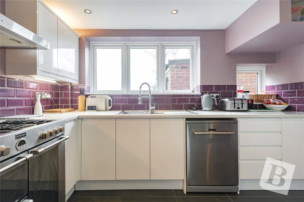 Additional image 6 of Marks Avenue, Ongar, Essex, CM5