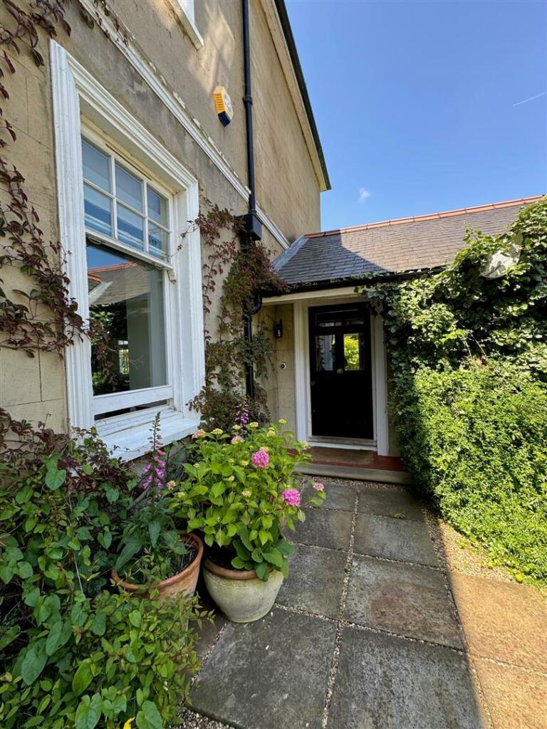 Additional image 25 of How Lane, Chipstead