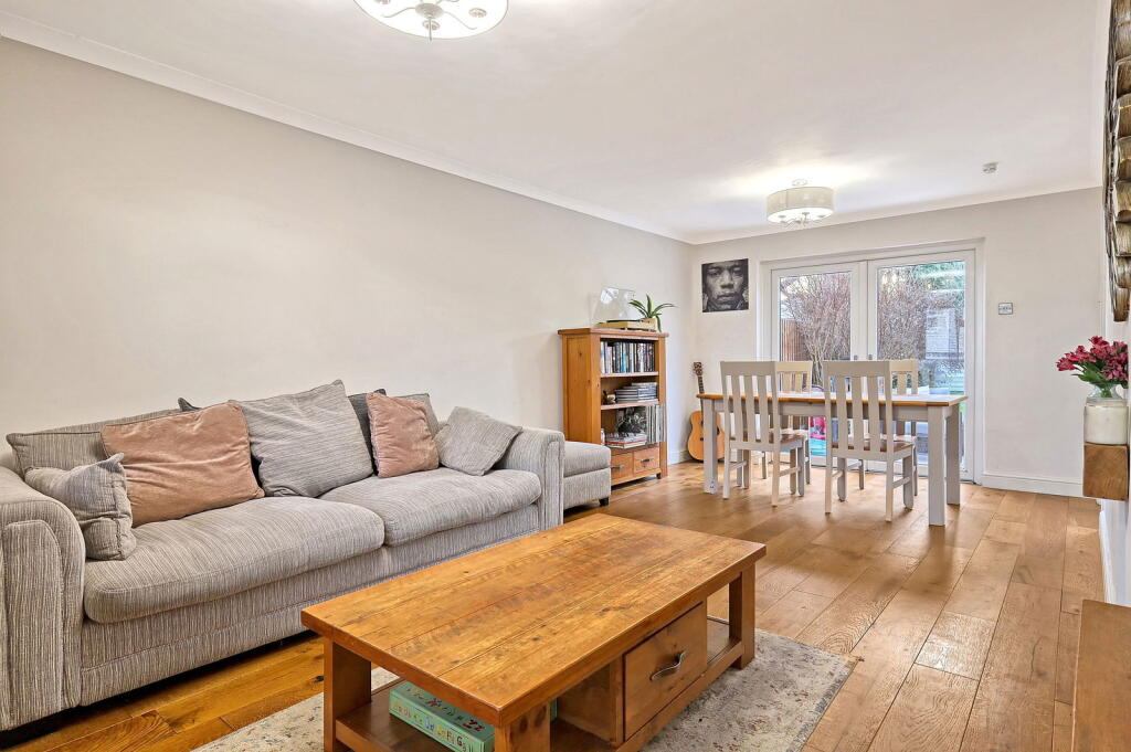 Additional image 20 of Beams Way, Billericay, CM11 2NN