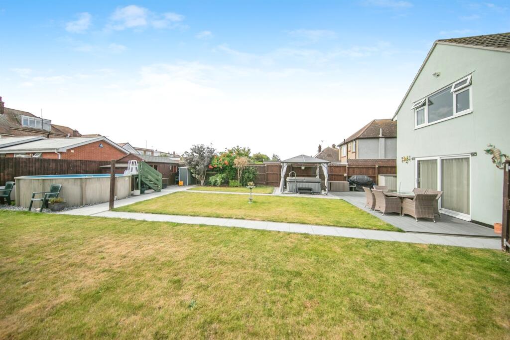 Additional image 17 of Colchester Road, Holland-On-Sea, Clacton-On-Sea