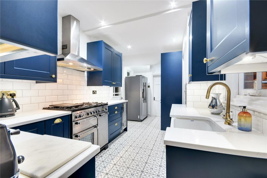 Additional image 17 of Cedar Avenue, Chelmsford, Essex, CM1