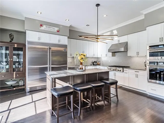 Additional image 16 of 10 Vineyard Drive