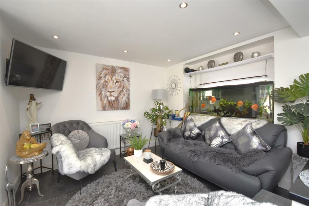 Additional image 9 of Mill Green, Willaston, Neston