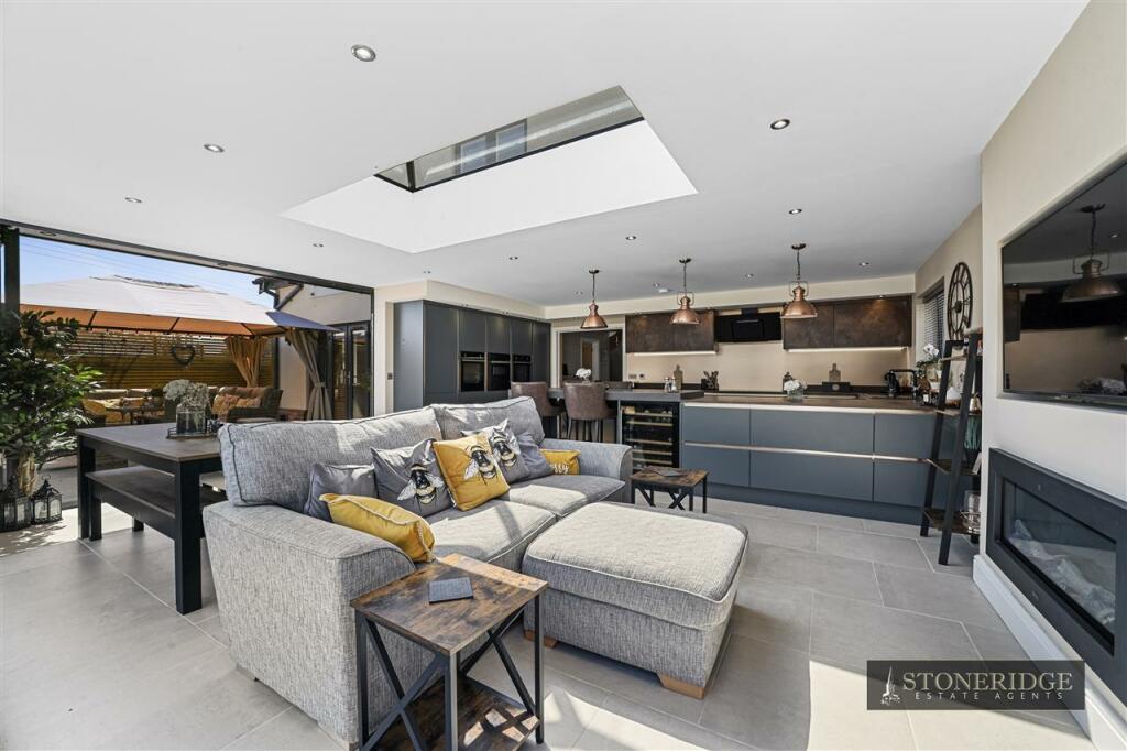 Additional image 5 of Maltings Lodge, Frating Road, Great Bromley