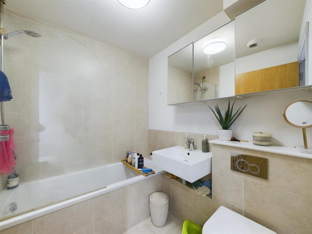 Additional image 4 of 23 Lion Green Road, Coulsdon