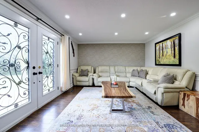 Additional image 4 of 14 Huttonville Dr