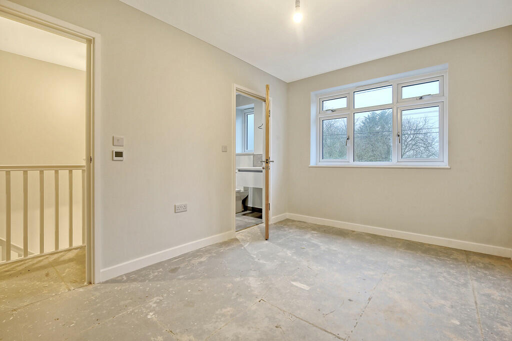 Additional image 10 of Mole Hill Green