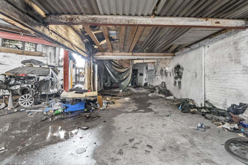 Additional image 4 of 32-34 Bensham Lane, Croydon, CR0 2RQ