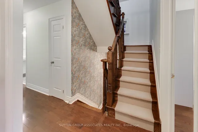 Additional image 30 of 63 Alberta Ave