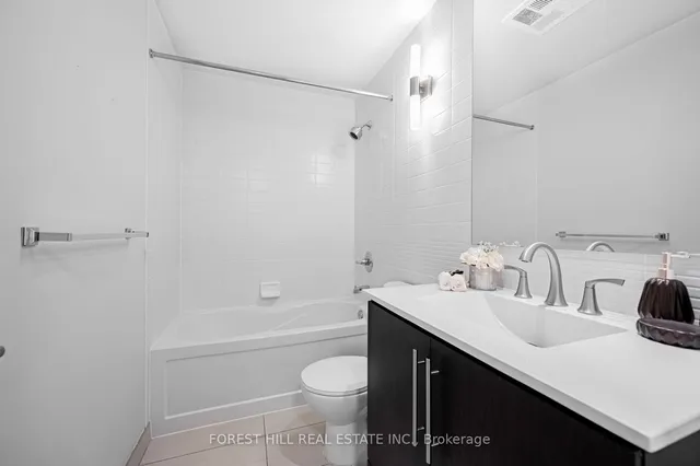 Additional image 32 of 28 Linden St Unit 1204
