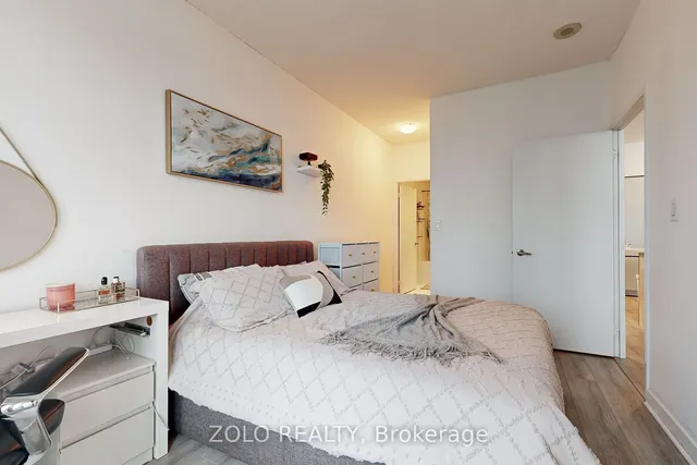 Additional image 27 of 25 Capreol Crt Unit 3306
