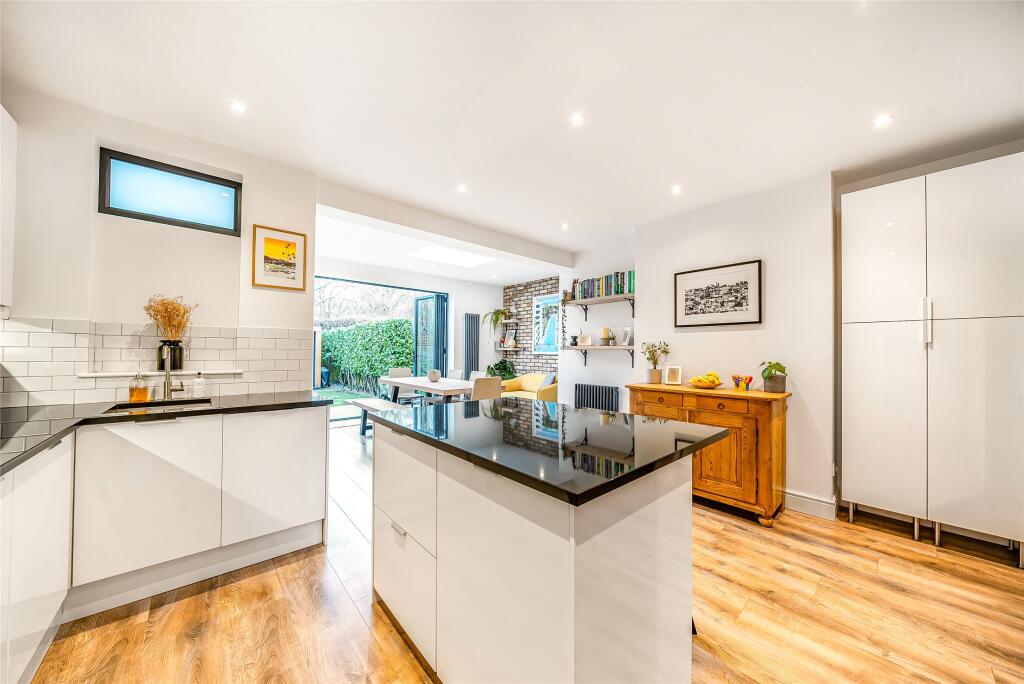 Additional image 6 of Heatherdene Close, Mitcham, Surrey, CR4