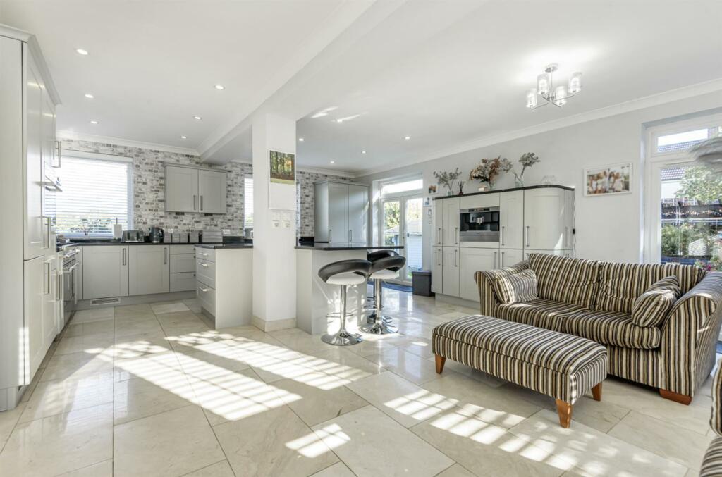 Additional image 2 of Birch Lane, Stock, Ingatestone