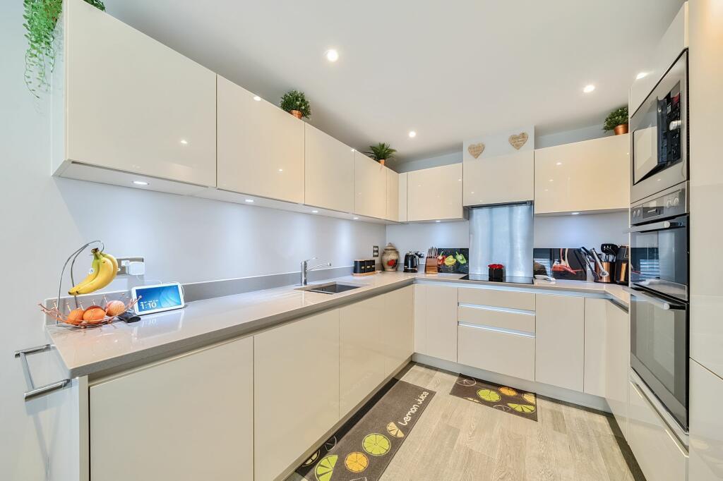 Additional image 3 of Willow Mews, Caterham, CR3