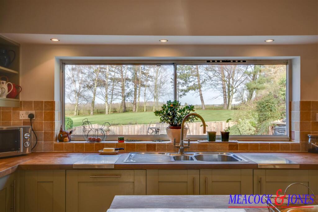 Additional image 14 of Blackmore Road, Fryerning, Ingatestone