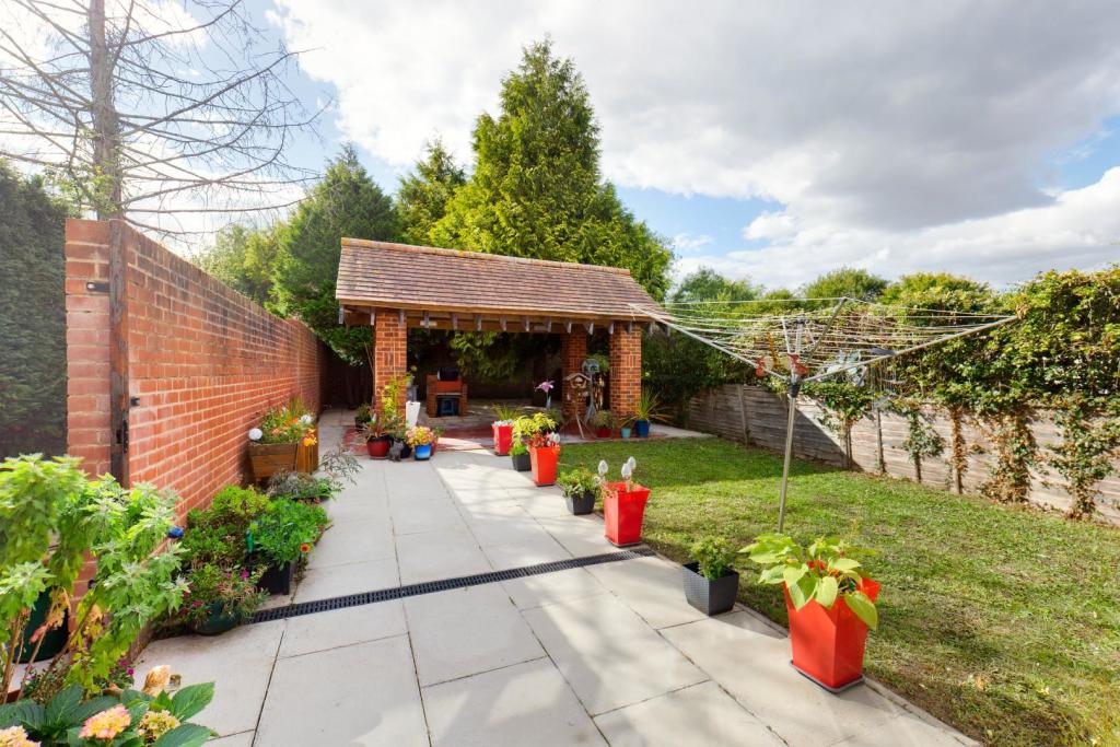 Additional image 4 of Doddinghurst Road, Doddinghurst, Brentwood