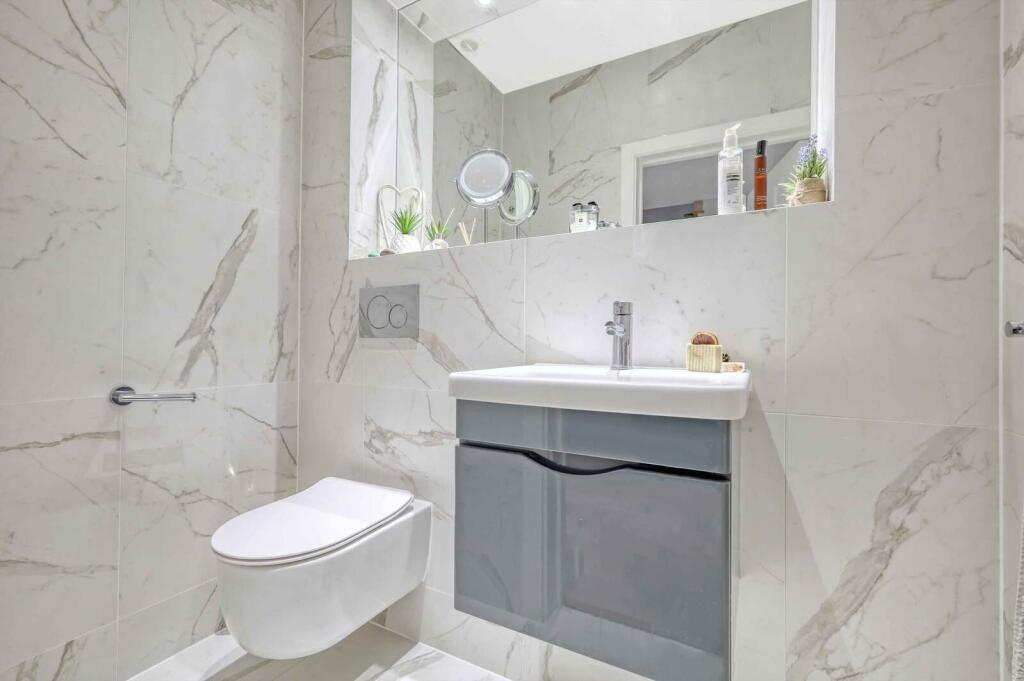 Additional image 16 of Little Ridings Lane, Ingatestone, CM4