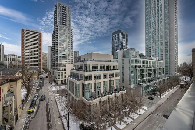 Additional image 32 of 10 Wellesley Pl Unit 101