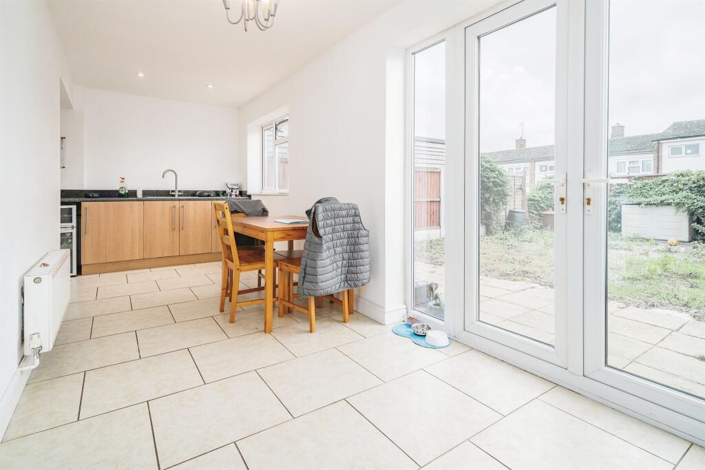 Additional image 3 of Hookfield, Harlow