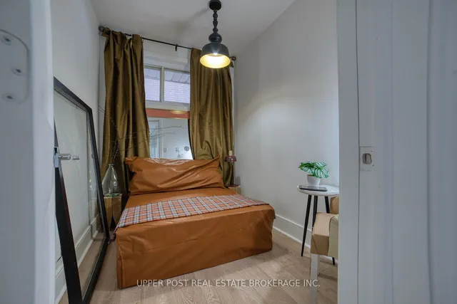 Additional image 17 of 23 Larabee Cres