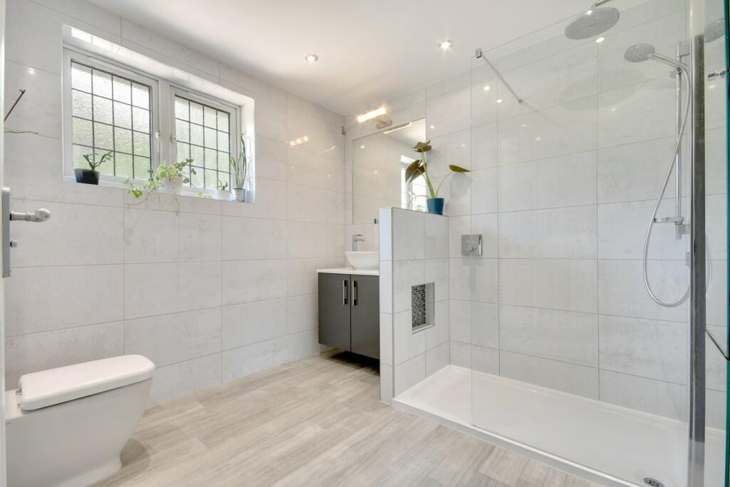 Additional image 27 of The Avenue, Brentwood, CM13