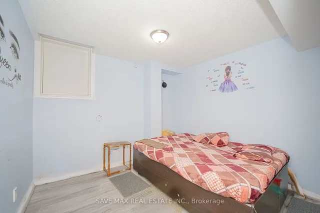 Additional image 34 of 23 HENDRICKS Cres