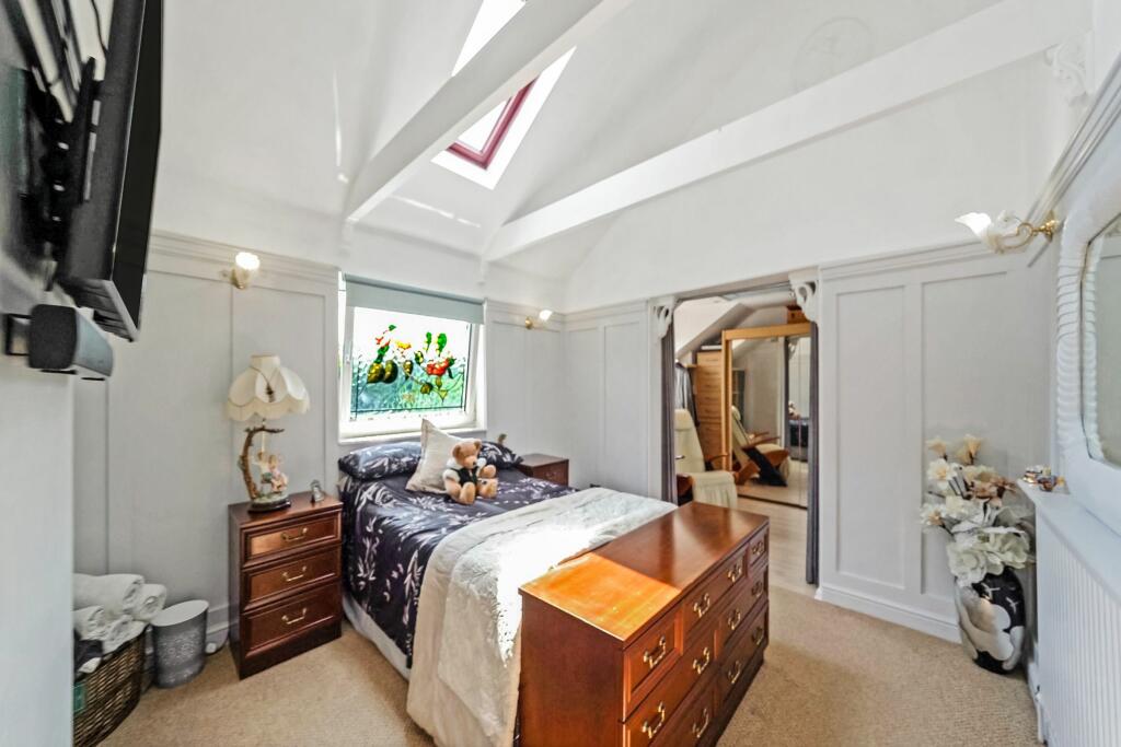 Additional image 21 of The New House, Park Avenue, Hastingwood
