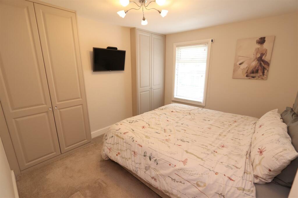 Additional image 5 of Crescent Road, Warley, Brentwood