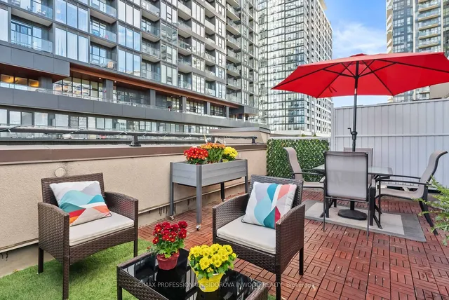 Additional image 27 of 22 Western Battery Rd Unit 106