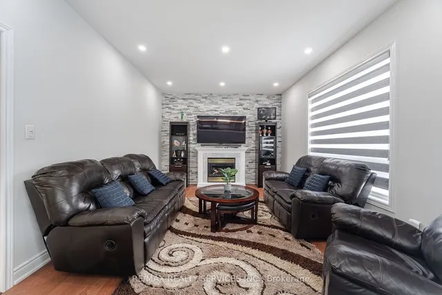Additional image 12 of 4 Runnymede Cres