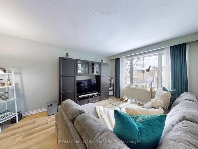 Additional image 4 of 16 Edinborough Crt