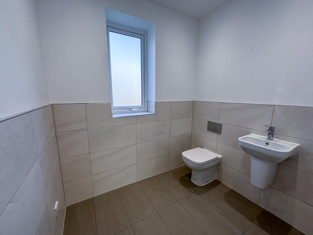 Additional image 14 of Oakview Walk, Harlow, Essex, CM18