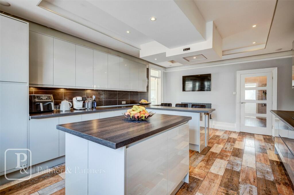 Additional image 16 of Thoroughgood Road, Clacton-on-Sea, Essex, CO15