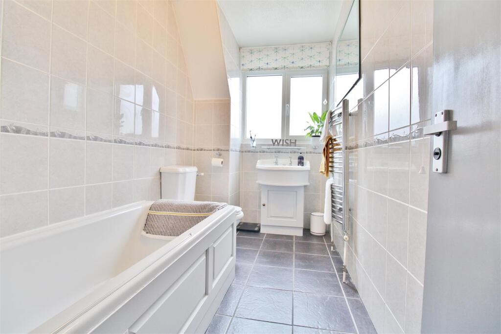 Additional image 22 of Frietuna Road, Frinton-On-Sea